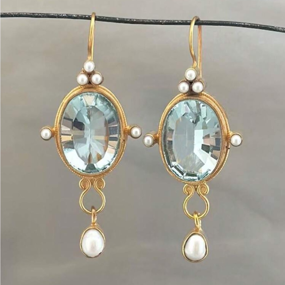 Vintage look Gold Tone Faux Pearl Statement Earrings